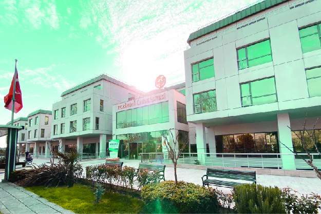 Biruni Üniversitesi Diş Hekimliği Fakültesi Eğitim-Öğretim ve Sınav Yönetmeliğinde Önemli Değişiklik Yapıldı
