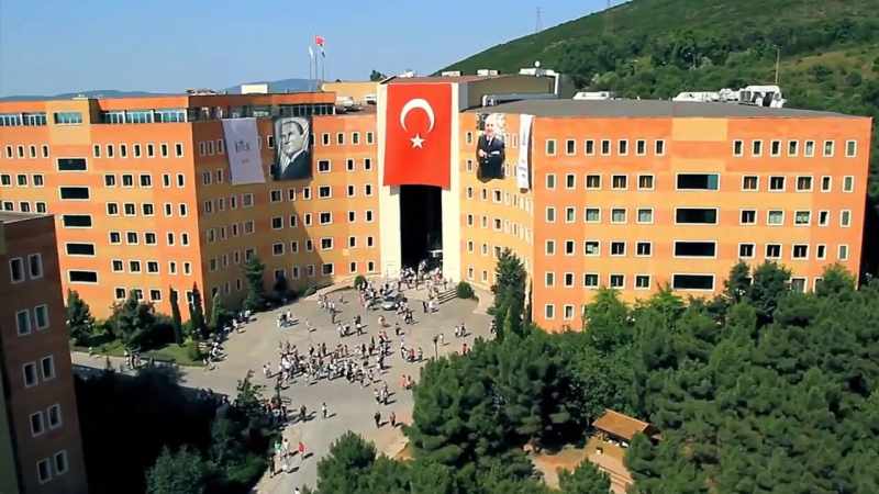 Yeditepe Üniversitesi Yaşam Boyu Öğrenme Merkezi Yönetmeliği Resmî Gazete’de Yayımlandı